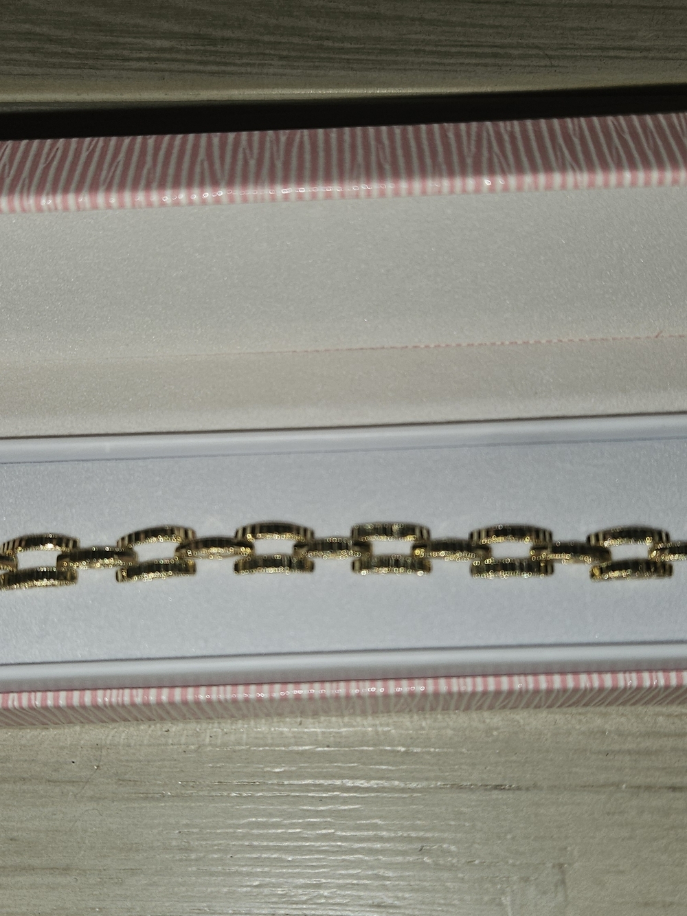 Gold Link Bracelet - Chunky Rectangular Links - Picture 4 of 7